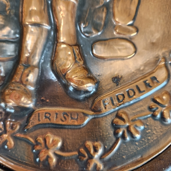 Vintage Eddie O'Neill Celtic Art Copper Murals (Set of 2) - Picture 9 of 10